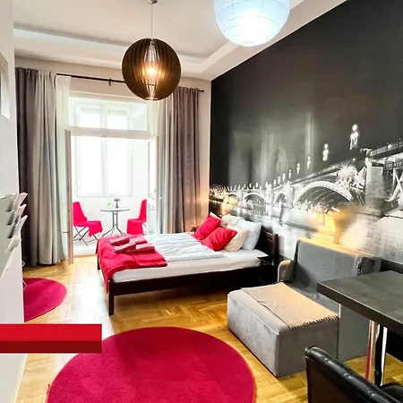 Little Americas Hillside Apartments Budapest Exterior photo